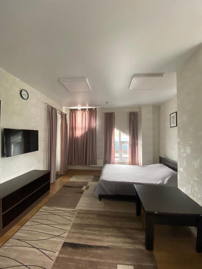 Apelsin Apartment Bila Tserkva Bagian luar foto